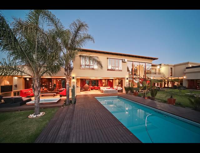 5 BEDROOM HOUSE FOR SALE IN BRYANSTON